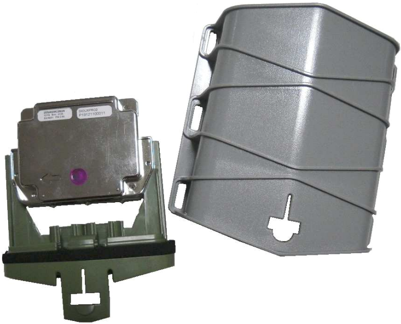 Line insulator to improve conductivity of signal