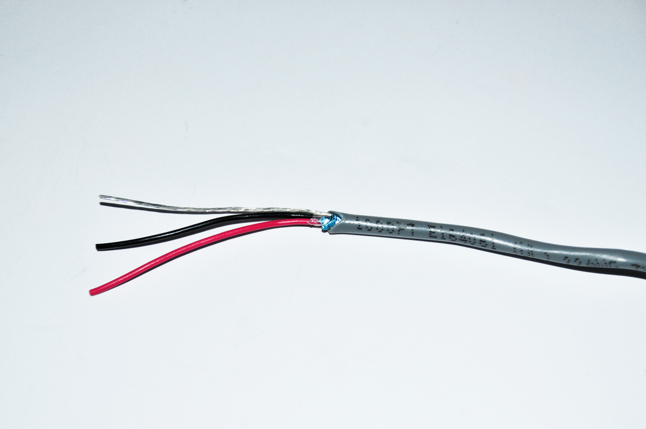 CABLE 22 AGW 2C STRAND CABLE CMR CON SHIELD